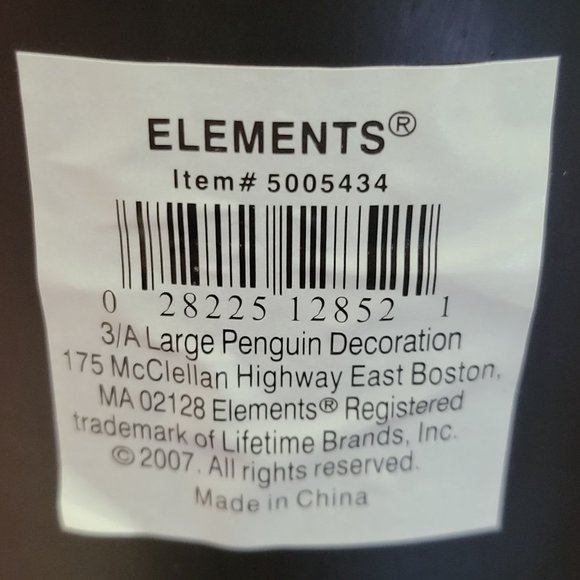 Elements Large Side Looking Emperor Penguin 2007 - Picture 9 of 14